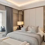 Oakley Central London Apartment