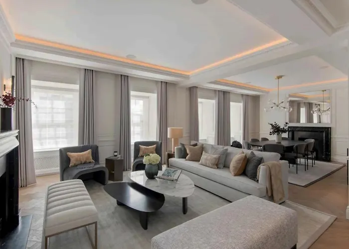 Oakley Central London Apartment