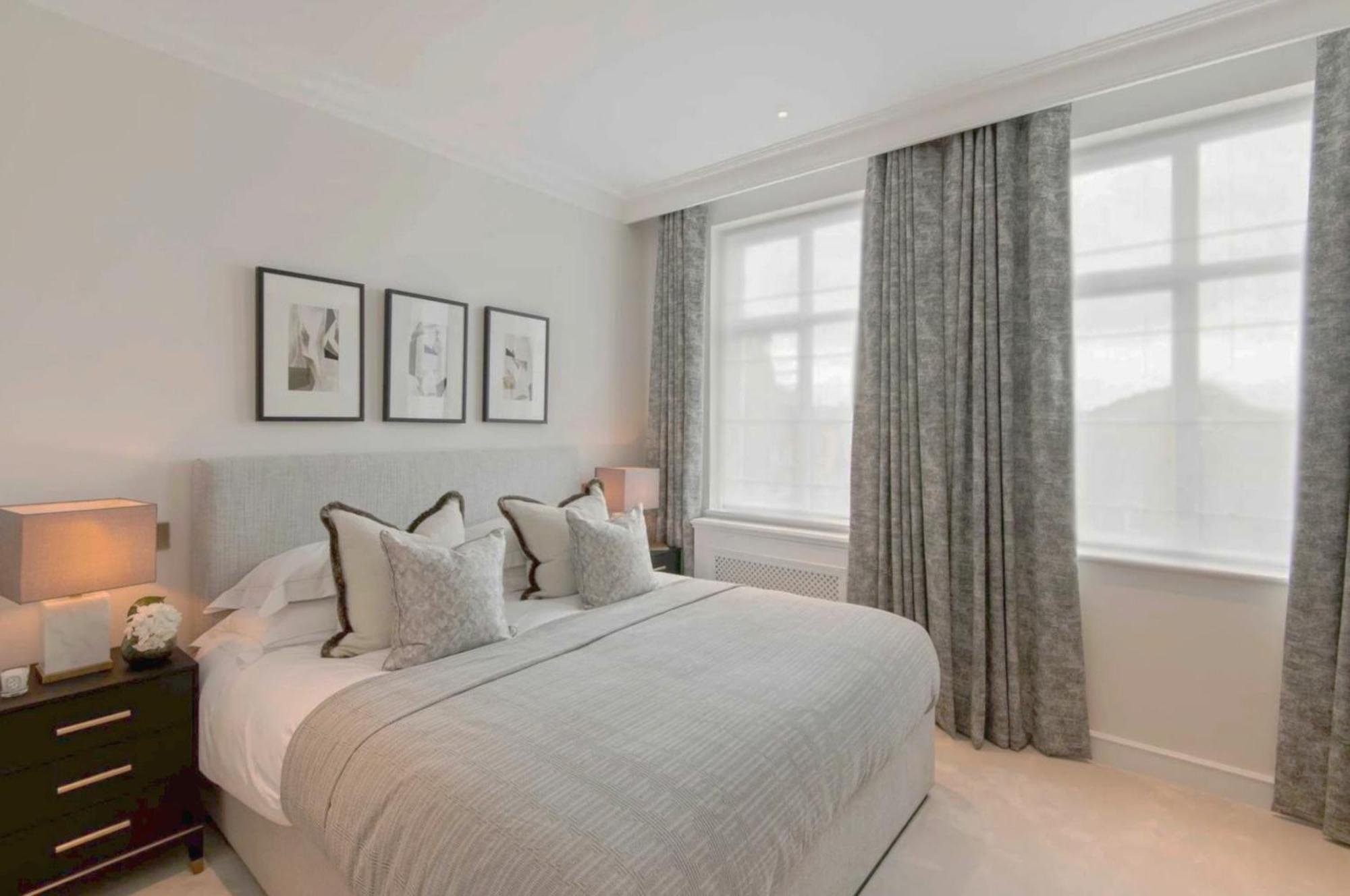 Oakley Apartment London